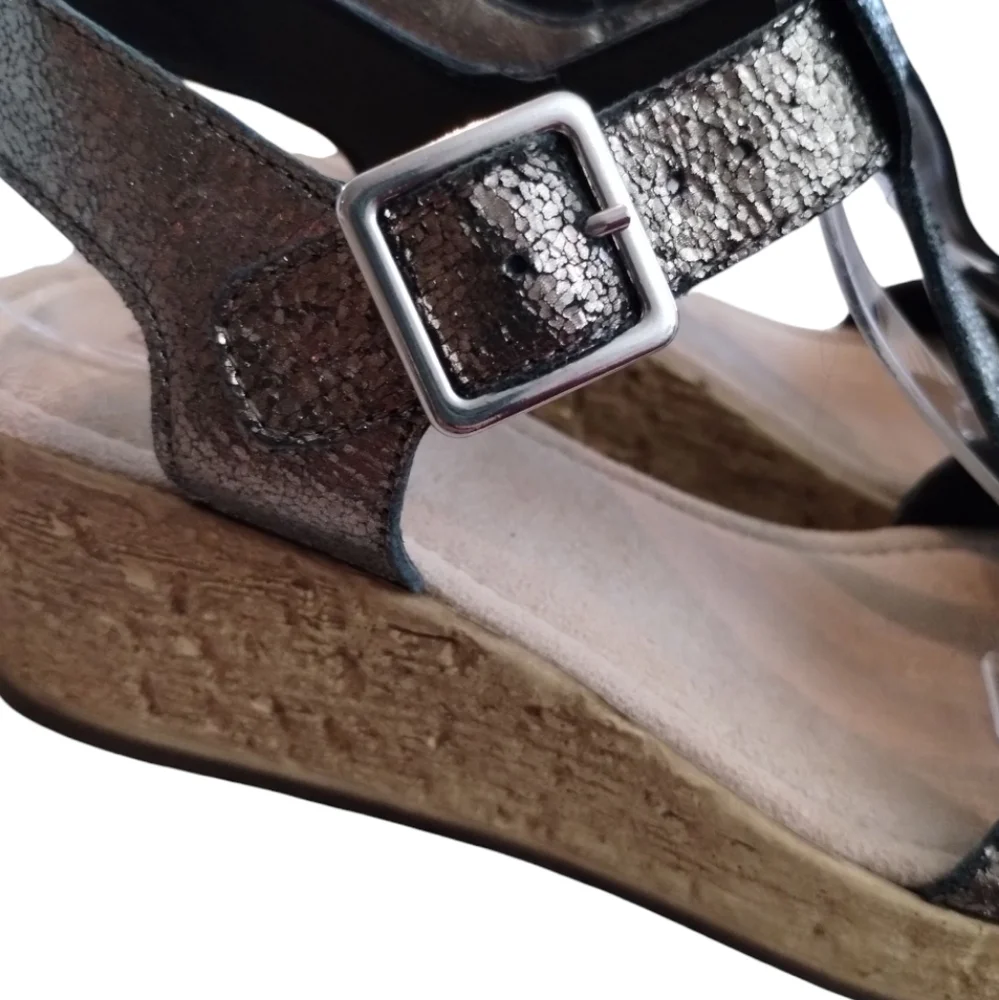 Clarks Pewter Color Metallic Wedge Sandals Size 7 1/2
